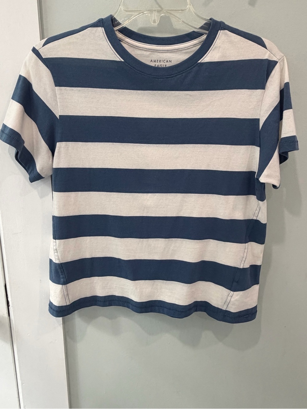American Eagle Outfitters XS off white and slate blue Striped Tee relaxed fit
